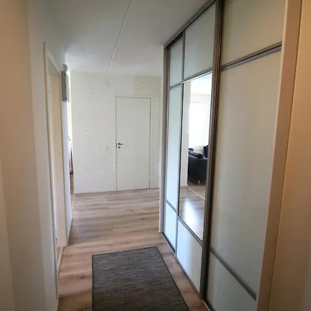 Spacious For 6 With Sauna * Lahti