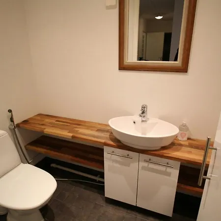 Spacious For 6 With Sauna * Lahti